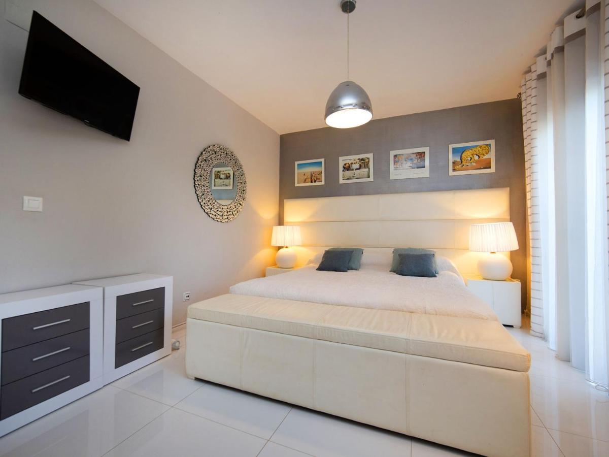 Villa El Salvador By Interhome بينيسا المظهر الخارجي الصورة